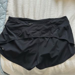 lululemon 4 inch size 14 sped up shorts